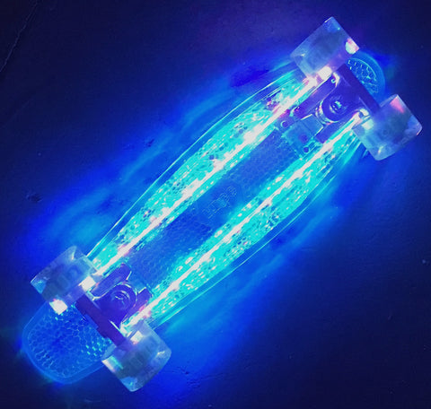 Aurora Mini Cruiser w Light UP Deck and Wheels